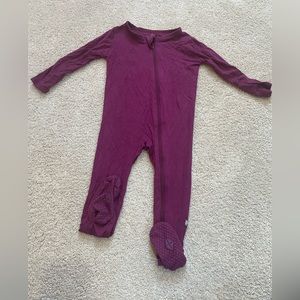 Kyte baby dahlia 12-18M zippered footie